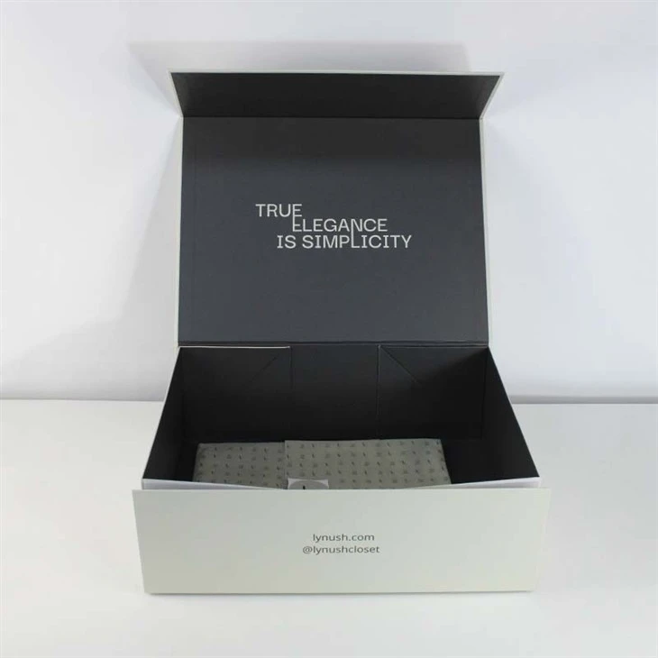 Paper Box With Magnetic Closure